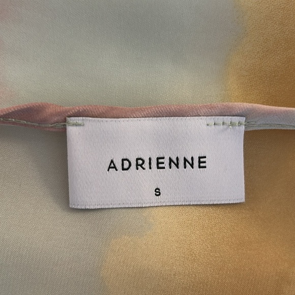 Adrienne Pastel Striped Casual High Low Short Sleeve Satin V-Neck Top Size Small - Picture 4 of 5